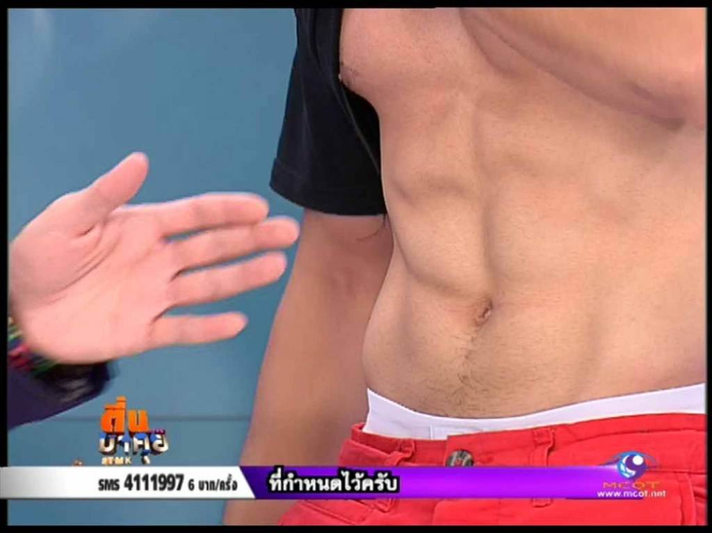 \ บอย ปิยะ \ ตื่นมาคุย เล็กๆน้อยๆแต่ก็ธรรมชาติ ไม่รีทัชเหมื่อนในนิตยสาร