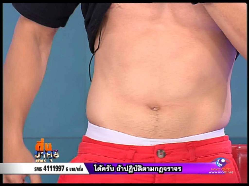 \ บอย ปิยะ \ ตื่นมาคุย เล็กๆน้อยๆแต่ก็ธรรมชาติ ไม่รีทัชเหมื่อนในนิตยสาร