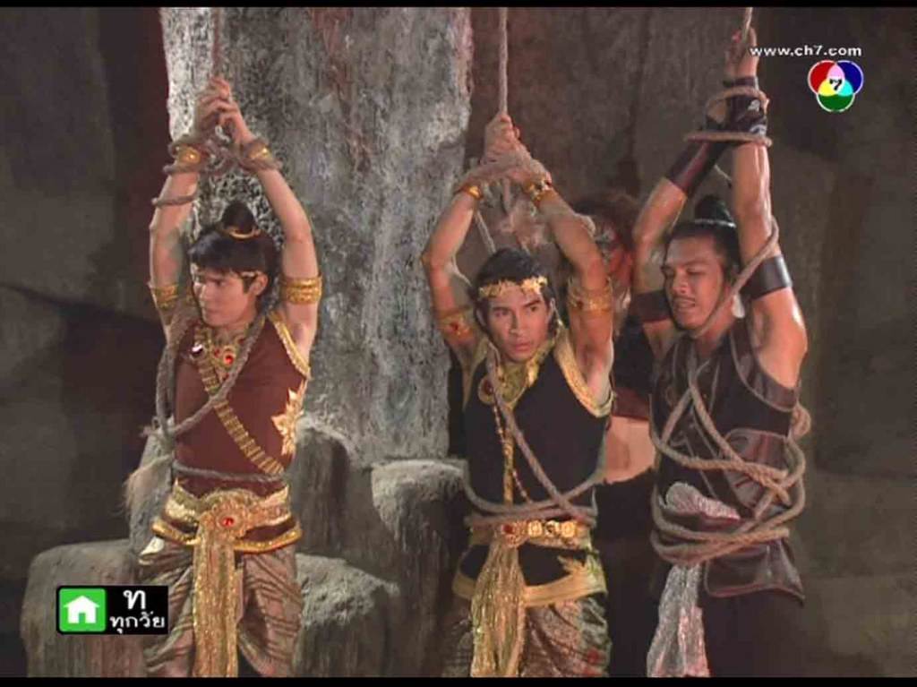 ขนรักแร้ขององค์ชายงามหลาย พระเจ้าค่ะ