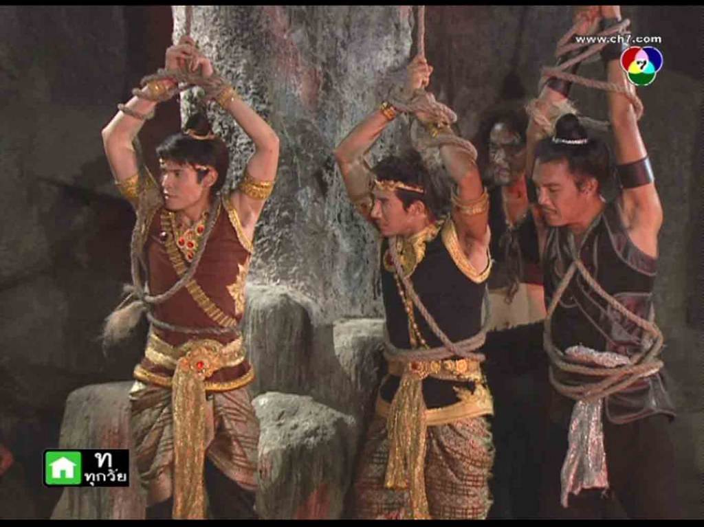 ขนรักแร้ขององค์ชายงามหลาย พระเจ้าค่ะ