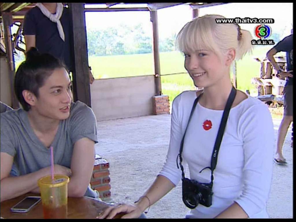 เครี สาวฝรั่งน่าฮักอีหลี่