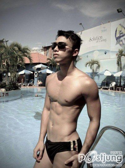 ถอดโชว์เรือนร่าง 222