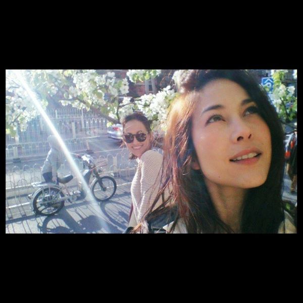 ทริปสนุก ๆ ของสองเพื่อนซี้ พอลล่า-เจน ตะลุยกรุงปักกิ่ง!