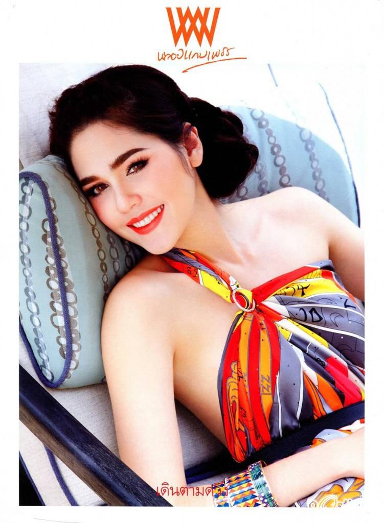 ชมพู่-อารยา @ พลอยแกมเพชร vol.22 no.510 April 2013