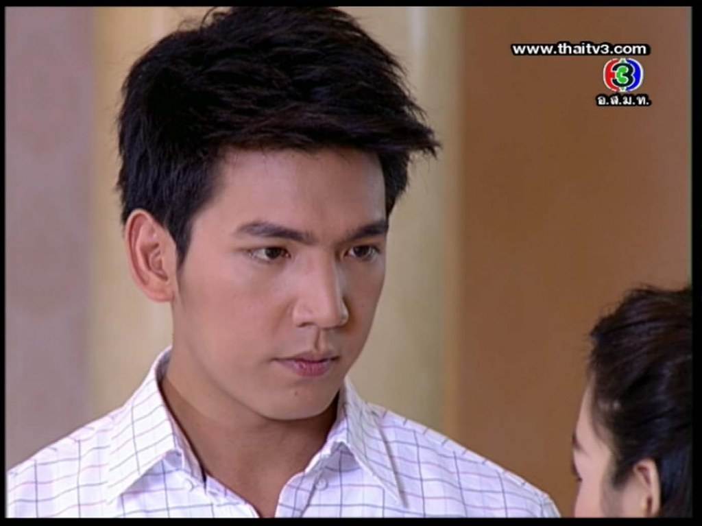 ชูมคนหล่อ เฟิร์ส... เบิ่งคลายฮ้อน เบิ่งแล้วนอนฝันดีสะเด้อหล้า