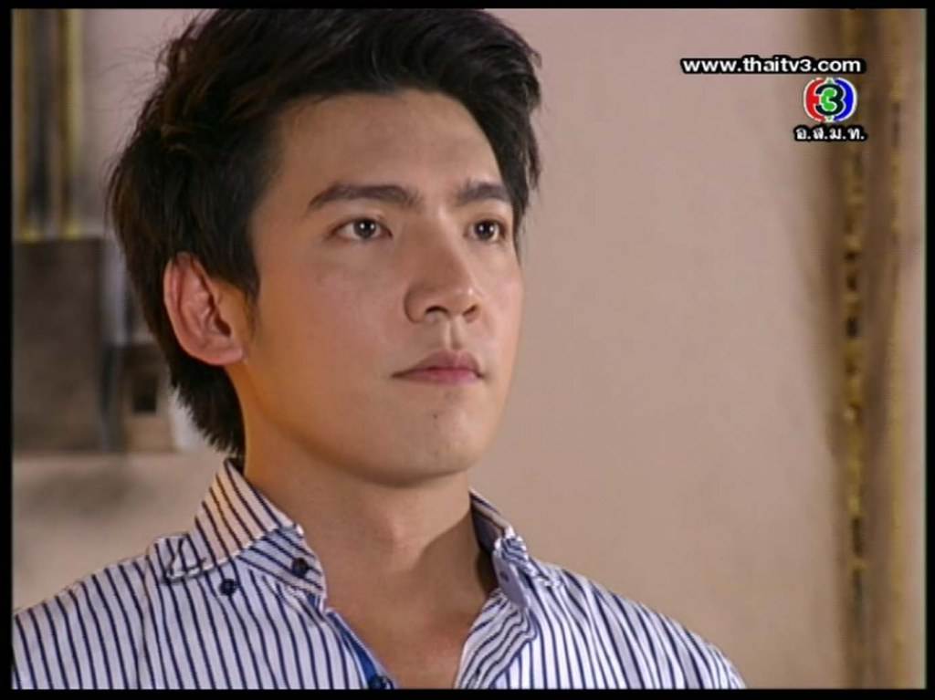 ชูมคนหล่อ เฟิร์ส... เบิ่งคลายฮ้อน เบิ่งแล้วนอนฝันดีสะเด้อหล้า