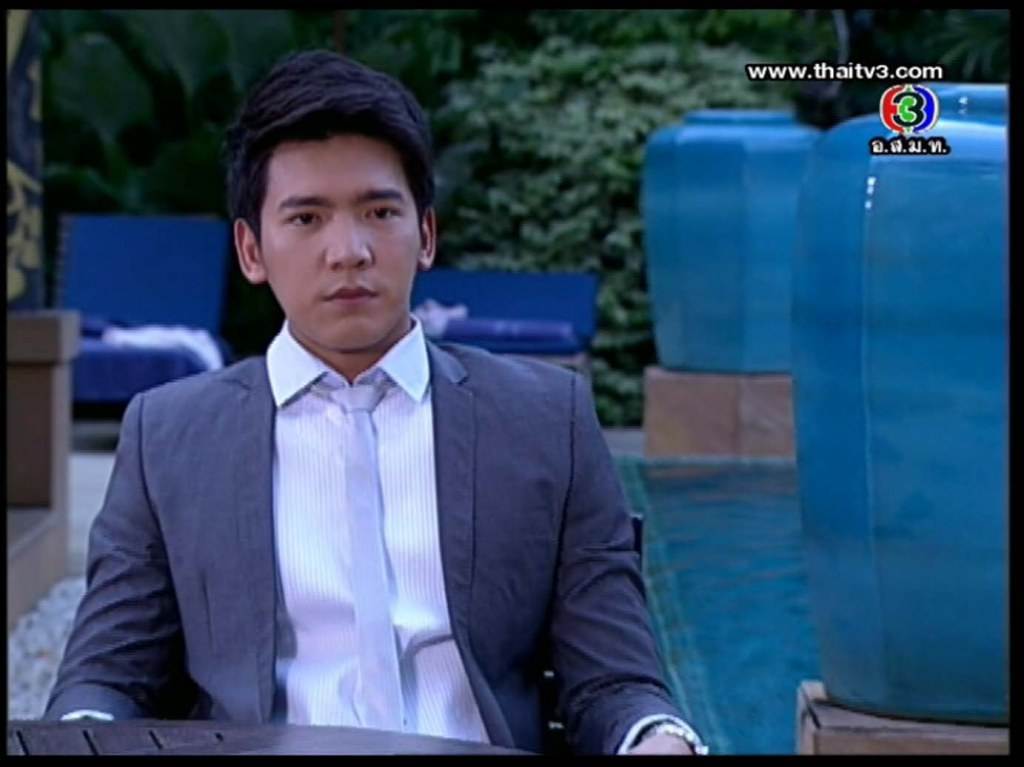ชูมคนหล่อ เฟิร์ส... เบิ่งคลายฮ้อน เบิ่งแล้วนอนฝันดีสะเด้อหล้า