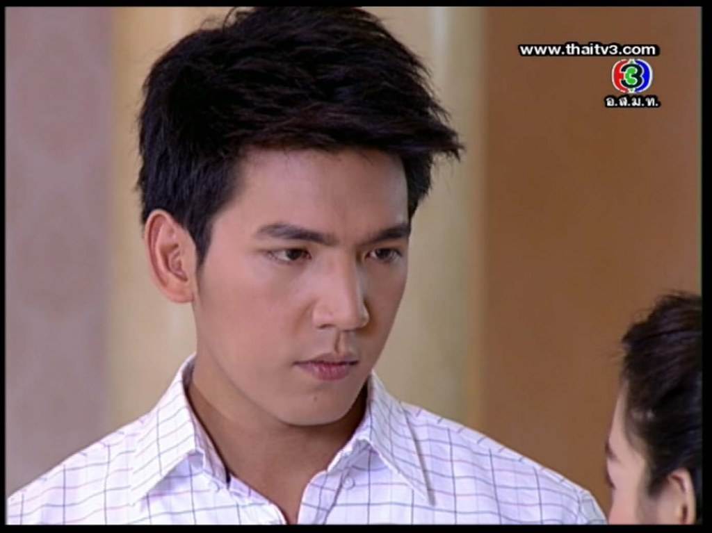 ชูมคนหล่อ เฟิร์ส... เบิ่งคลายฮ้อน เบิ่งแล้วนอนฝันดีสะเด้อหล้า