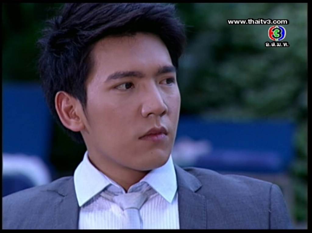 ชูมคนหล่อ เฟิร์ส... เบิ่งคลายฮ้อน เบิ่งแล้วนอนฝันดีสะเด้อหล้า