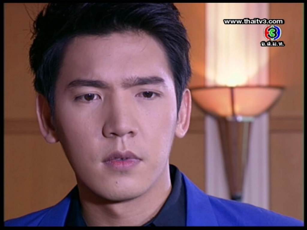 ชูมคนหล่อ เฟิร์ส... เบิ่งคลายฮ้อน เบิ่งแล้วนอนฝันดีสะเด้อหล้า