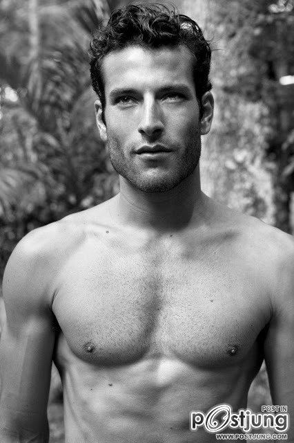 Taua Moreira