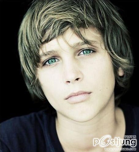 หนุ่มหล่อตาสวย 2