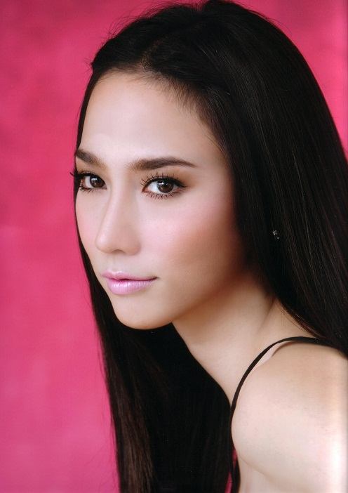 ไอริณเรื่องนี้สวยสุดยอดค เพื่อนน้ำก็เวรี่แซดใช่เล่น สวยเริ่ดทั้งสองค่ะ