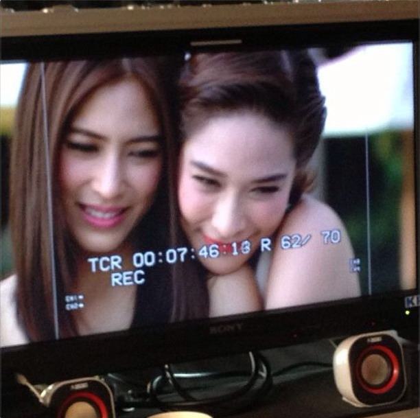 'เปิดกลอง 'สามีตีตรา' จุ๋ย -พลอย กระชากวัย สวมชุด นักศึกษา