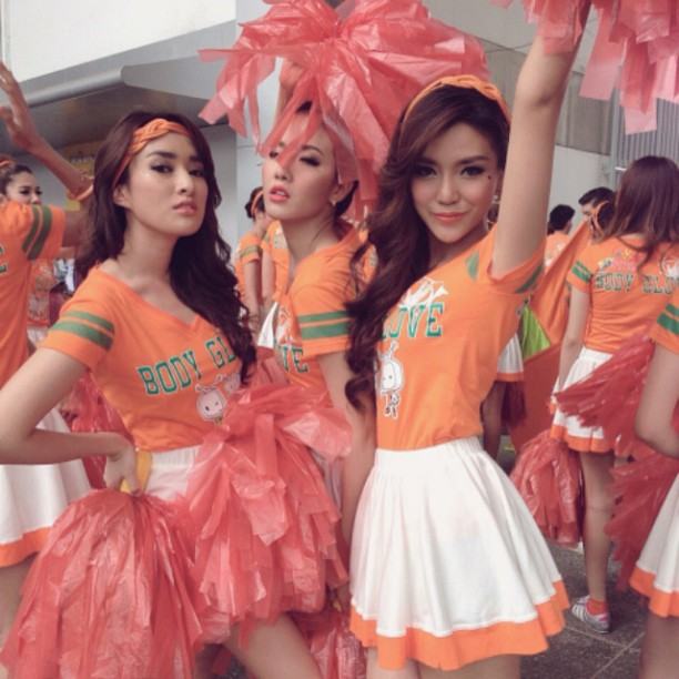 ปราง กัญญ์ณรัณ เด็กช่อง 3 สวย คม ไฮโซมาก ><