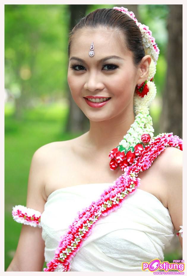 งานไหว้ครูคณะวิจิตรศิลป์ มช ปี2553