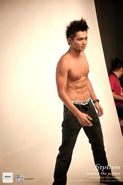 ถอดโชว์เรือนร่าง 238