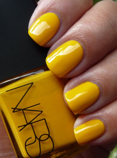 สีเล็บสดใส ๆ  รับ summer ......