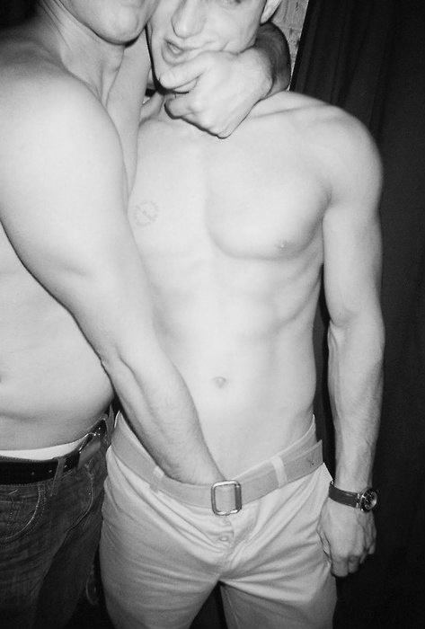 หนุ่มน้อยชิ้น (sexy boy)