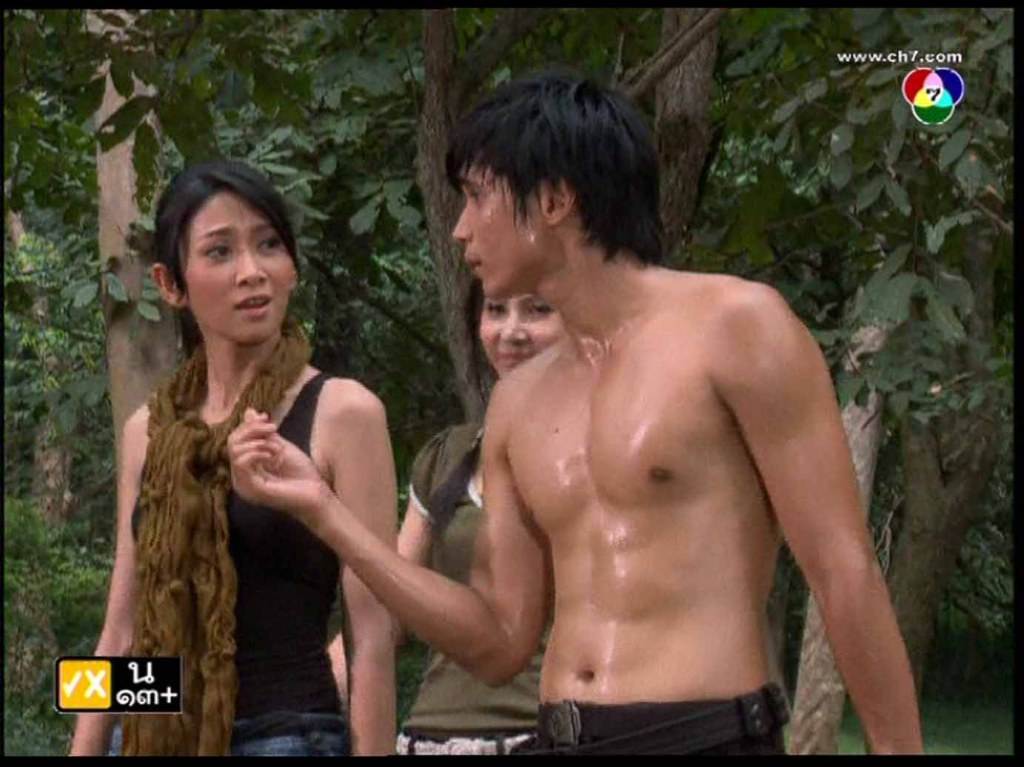 ธัน ธนากร หุ่นล่ำบึก กระทืบใจ