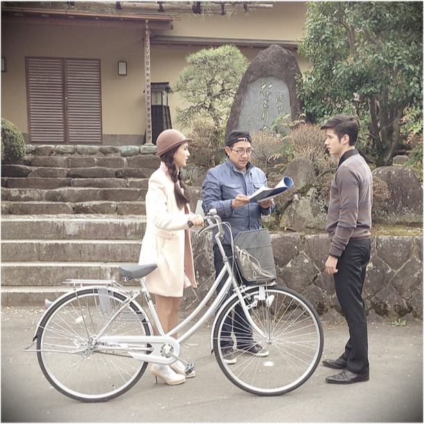 รอยรักหักเหลี่ยมตะวัน