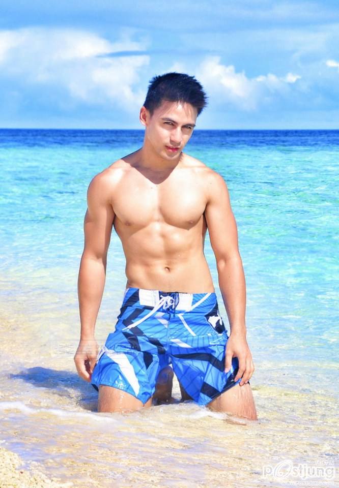 นายแบบฟิลิปปินส์Rene Mayo เต้น Cover เพลง Gentleman ของ PSY
