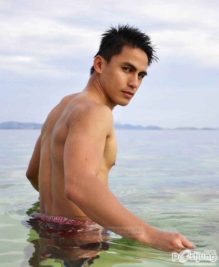 นายแบบฟิลิปปินส์Rene Mayo เต้น Cover เพลง Gentleman ของ PSY