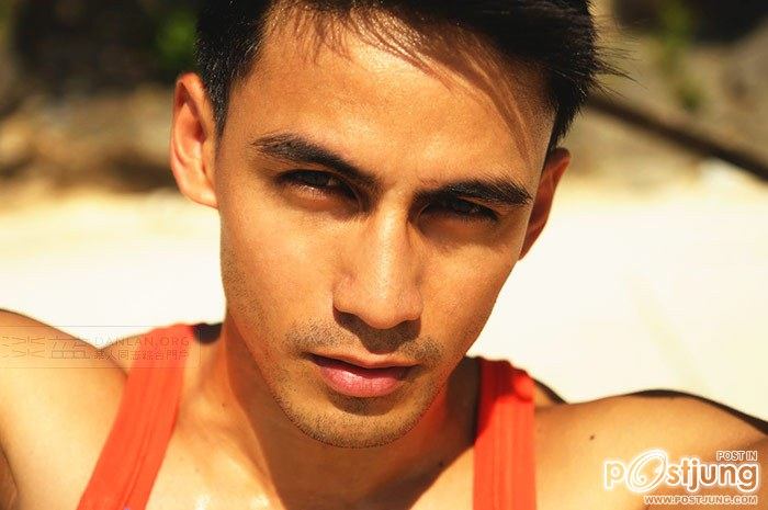 นายแบบฟิลิปปินส์Rene Mayo เต้น Cover เพลง Gentleman ของ PSY