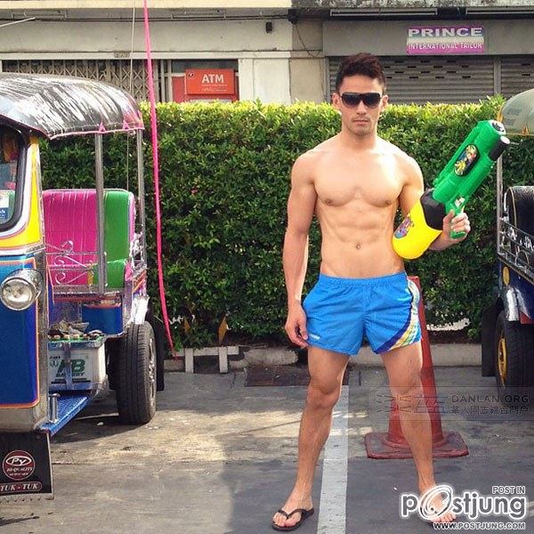 นายแบบฟิลิปปินส์Rene Mayo เต้น Cover เพลง Gentleman ของ PSY