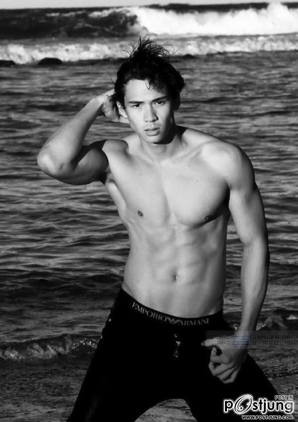 David Tang นายแบบลูกครึ่งเวียดนามเยอรมัน น้องชายBenjamin Tang
