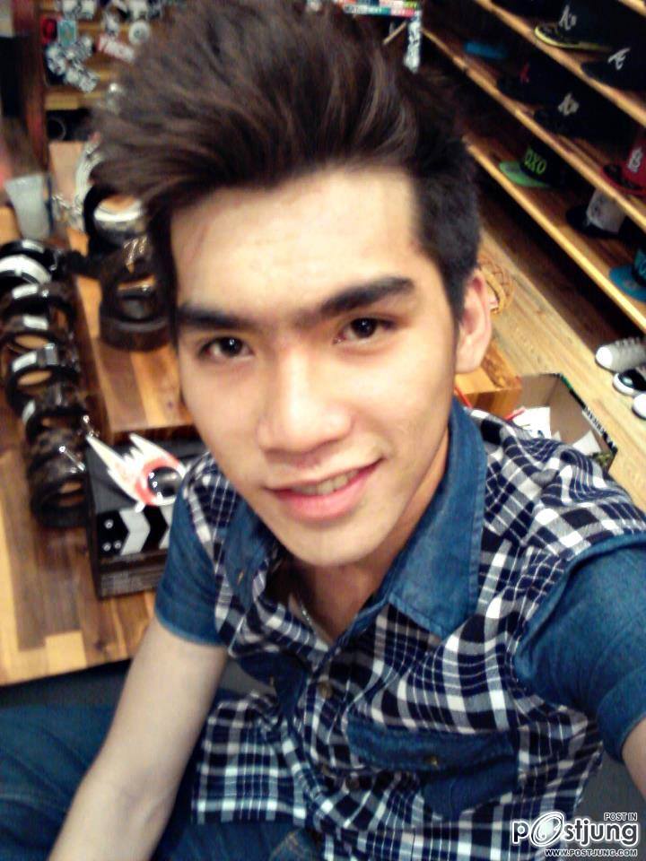หนุ่มเวียดนาม ๒