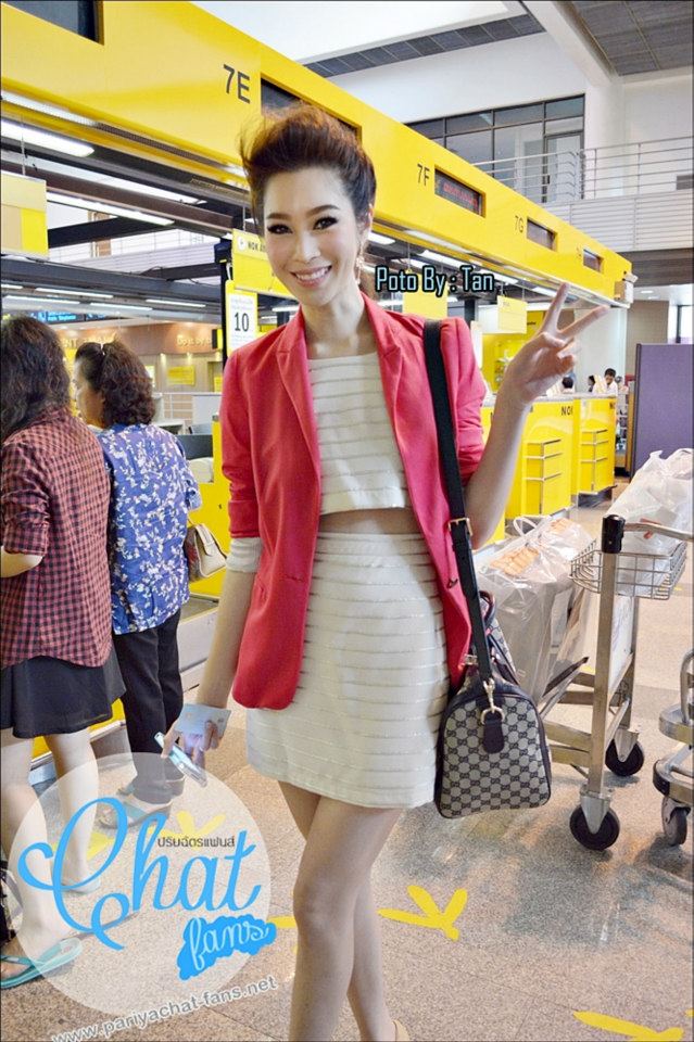 ฉัตร ปริยฉัตร สวย ขาว ขาเล็ก หุ่นดี ตาโต จมูกโด่ง  สูง