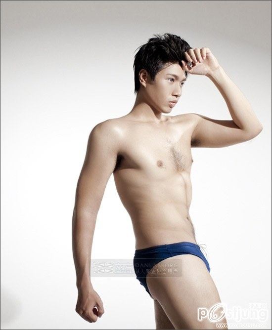 ถอดโชว์เรือนร่าง 242
