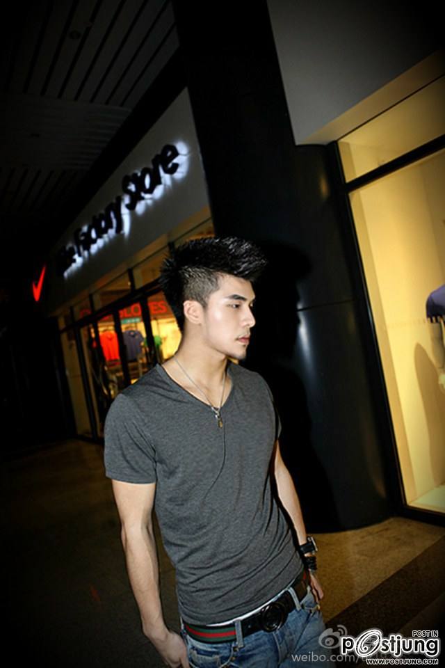 ตี๋เซี่ยงไฮ้ 李书玄