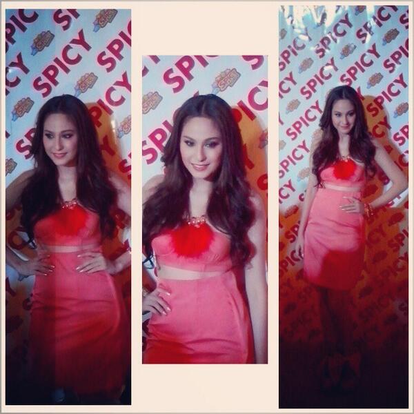 ขวัญ อุษามณี งาน 100 Most Spicy Idols 2013