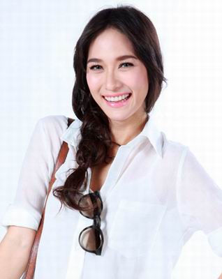 พลอย ไลลา สวยเสมอต้นเสมอปลาย