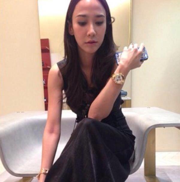 Aum..(ดูหน้าเครียดๆ)