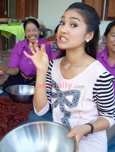สุดฮอต!!! งานล้นมือ ชมพู่เริ่ดเว้อร์ ออกงานทุกวัน