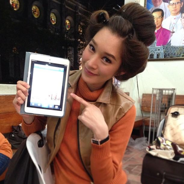 ฉัตร ปริยฉัตร ลิ้มธรรมมหิศร ขาว สูง สวย