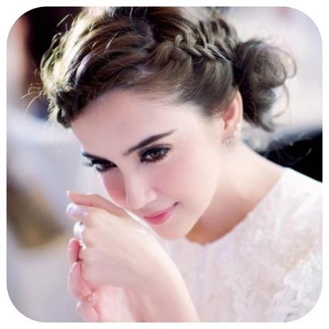 ผมเปียสุดเริ่ดของดารา