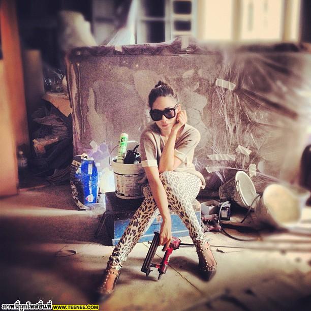 เซ็กซี่ตลอดกาลด้วยเสื้อผ้าลายเสือ