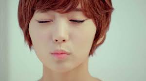 ยูยอง (Yooyoung) &ndash; Hello Venus  ชื่อ : ยูยอง (Yooyoung) ความสูง : 170cm น้ำหนัก : 49kg เกิดเมื่อ : 2