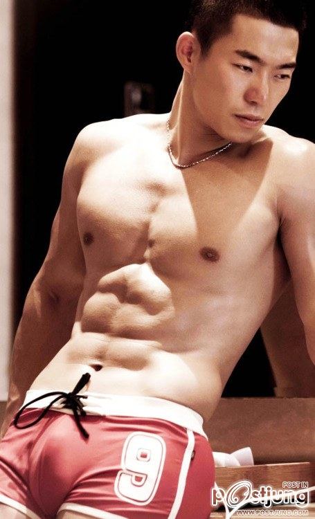 คนรักหนุ่มเซ็กซี่ 560