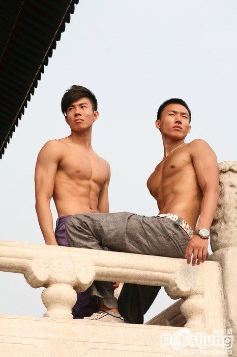คนรักหนุ่มเซ็กซี่ 560