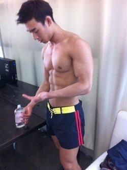 คนรักหนุ่มเซ็กซี่ 561