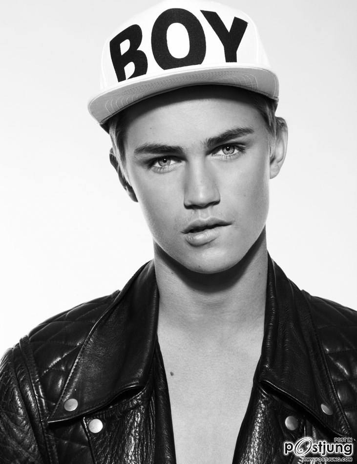 THE FEATURED MODEL - SAM HARWOOD