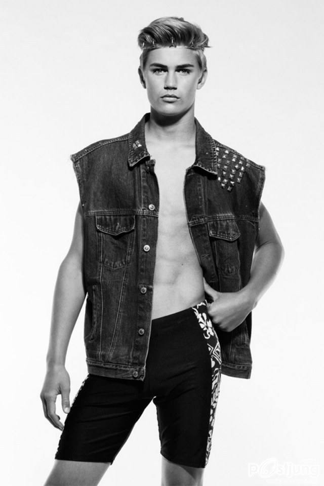 THE FEATURED MODEL - SAM HARWOOD