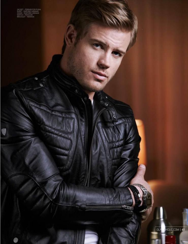TREVOR DONOVAN 4 GLAMOHOLIC MAG