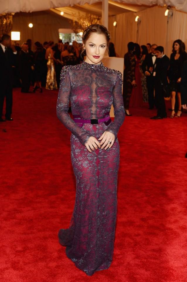 Minka Kelly In Carolina Herrera