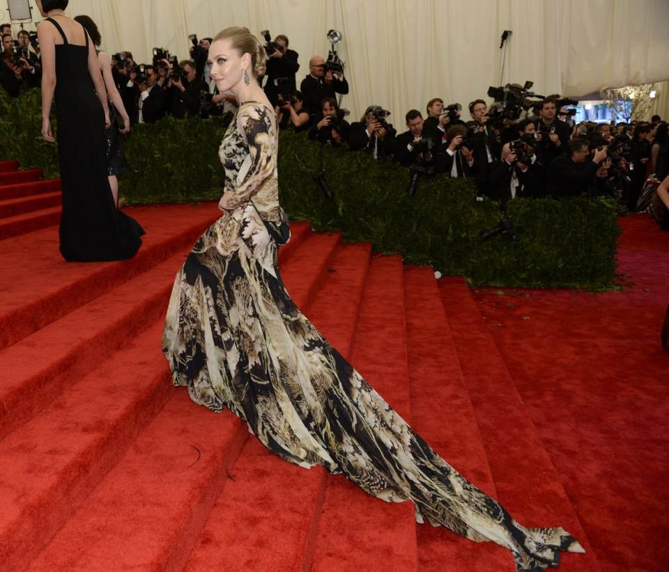 Amanda Seyfried in Givenchy Vintage